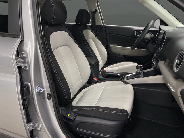 New 2026 Hyundai Venue SEL image 28