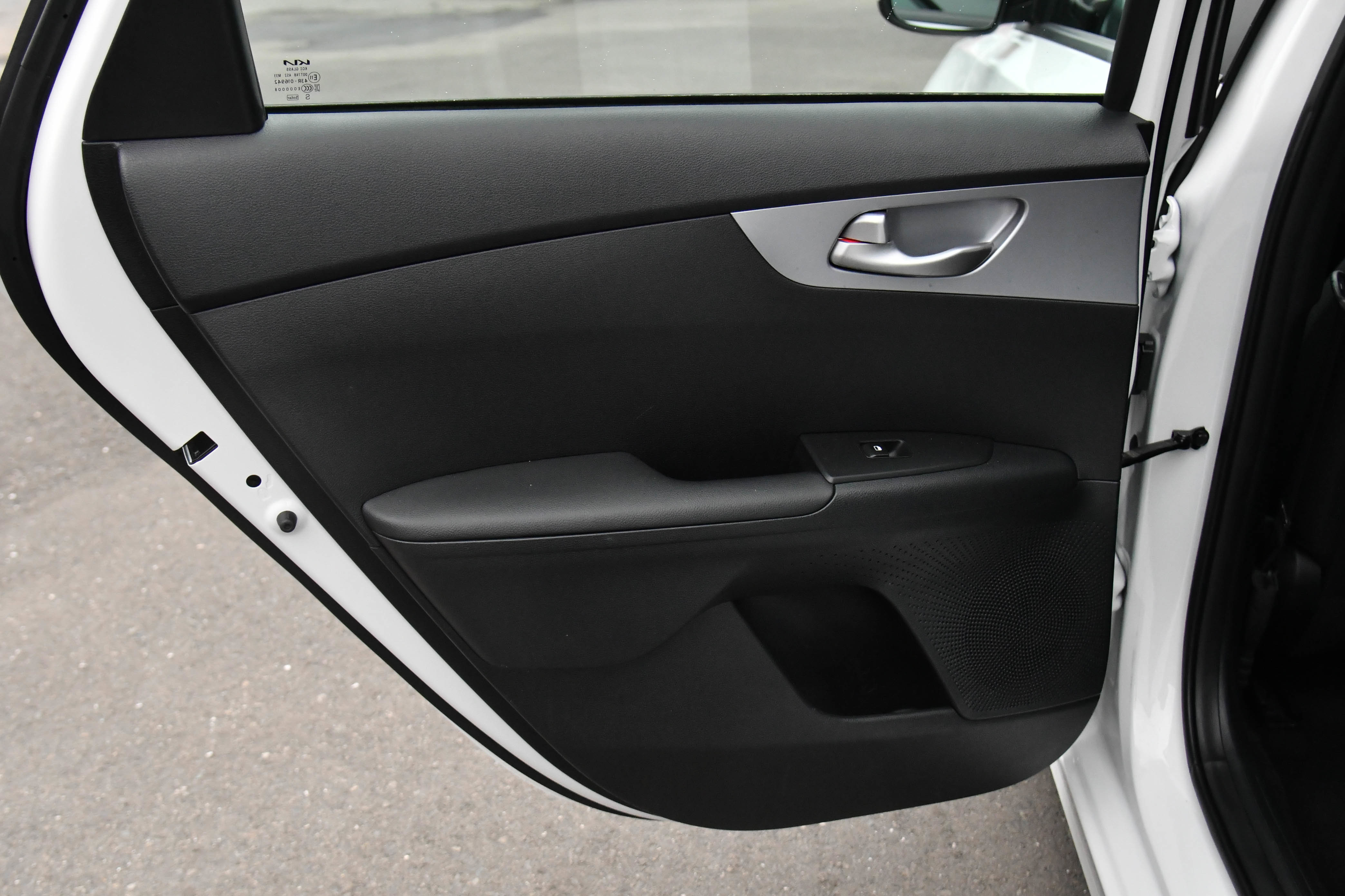 Used 2024 Kia Forte LXS image 28