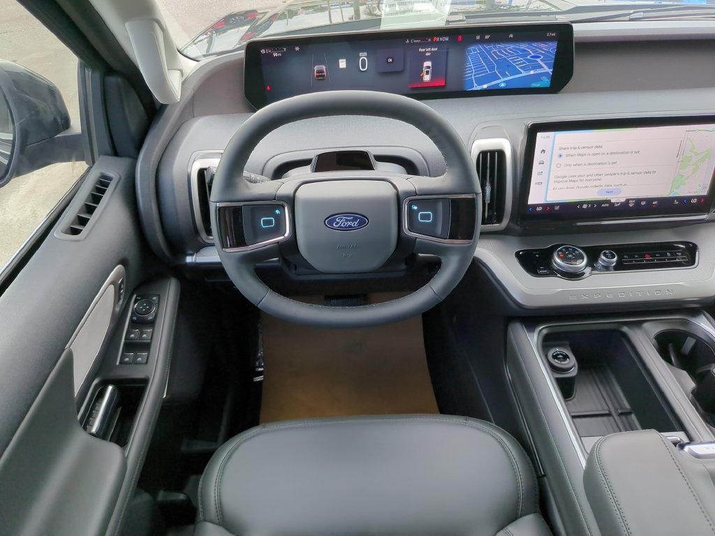 New 2026 Ford Expedition Active RWD image 13
