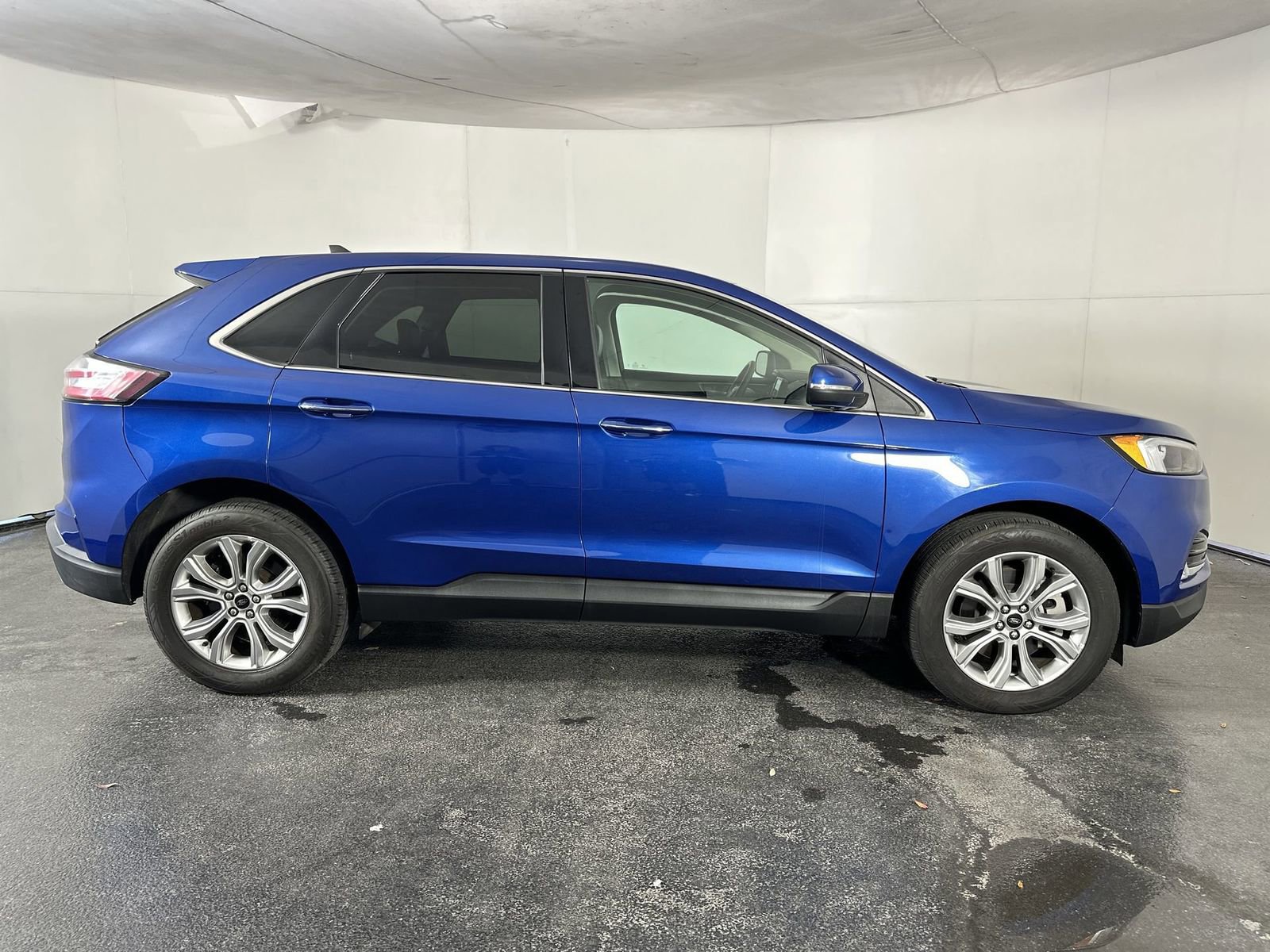 Used 2024 Ford Edge Titanium AWD/4WD image 9