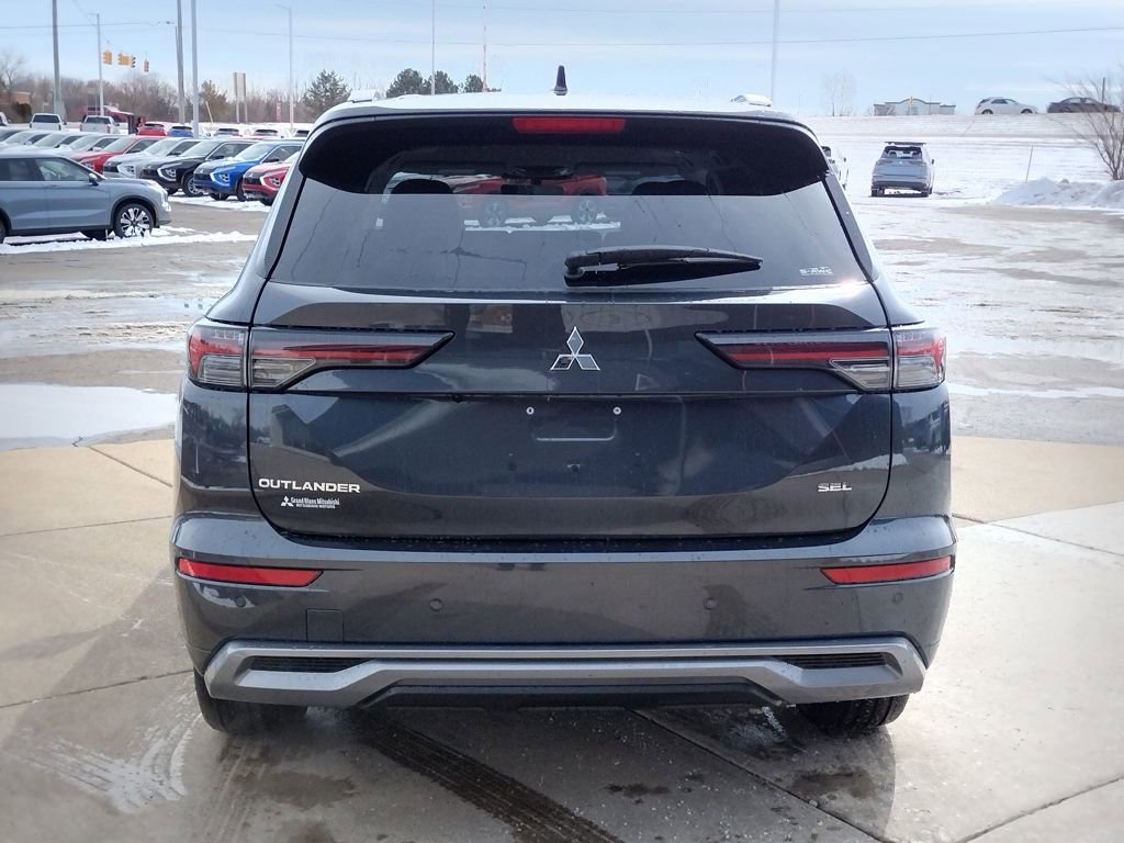 New 2026 Mitsubishi Outlander SEL image 18