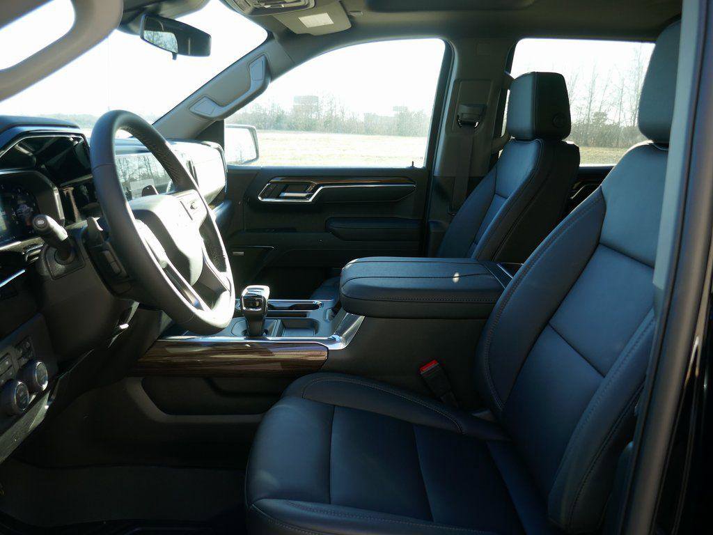 New 2026 Chevrolet Silverado 1500 RST w/ RST All Star Premium Package image 13