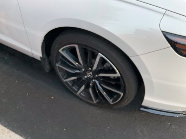 Used 2024 Honda Accord Touring image 3