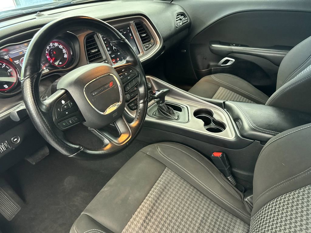 Used 2022 Dodge Challenger SXT w/ Blacktop Package AWD/4WD image 9