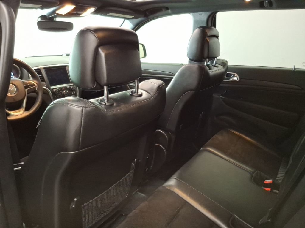 Used 2018 Jeep Grand Cherokee Altitude image 15