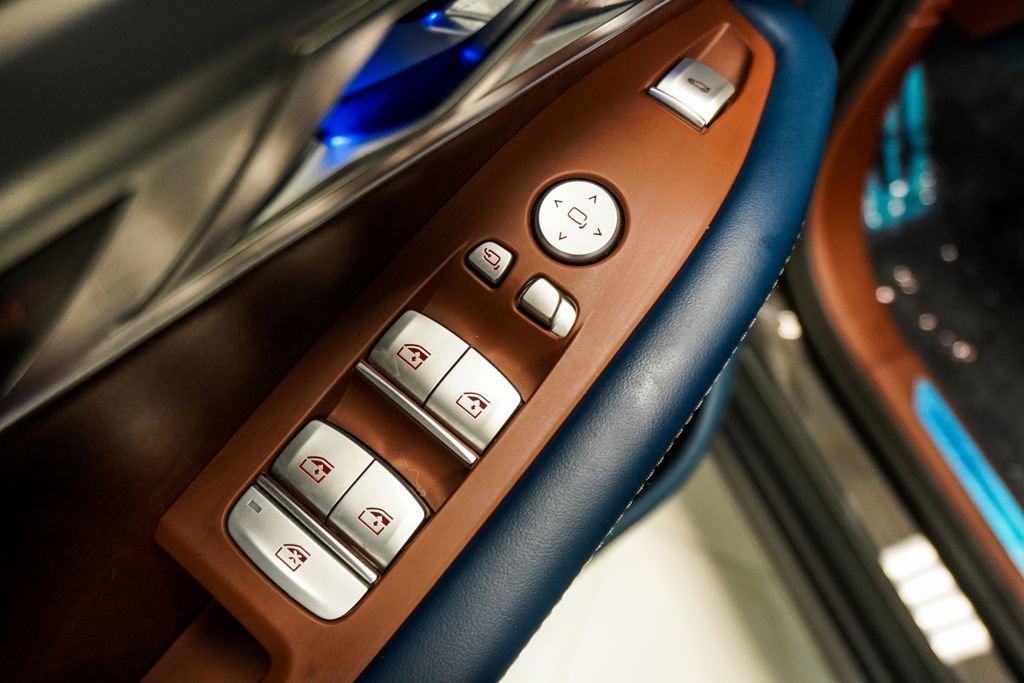 Used 2024 BMW XM image 29