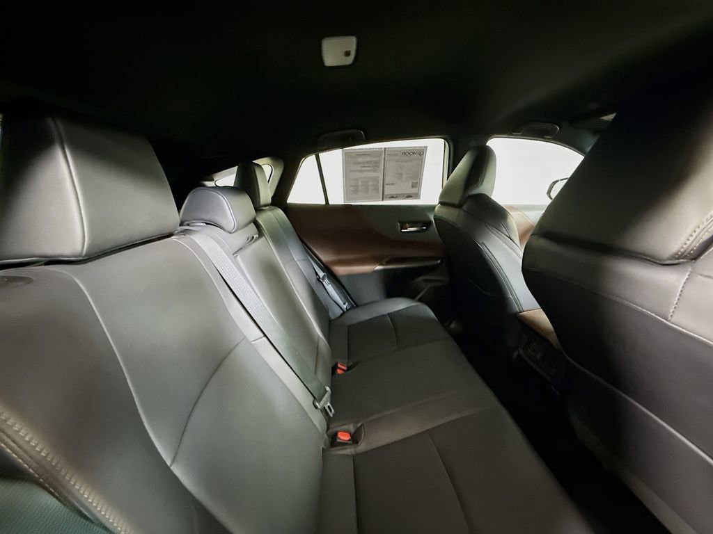 Certified 2024 Toyota Venza XLE AWD/4WD image 27