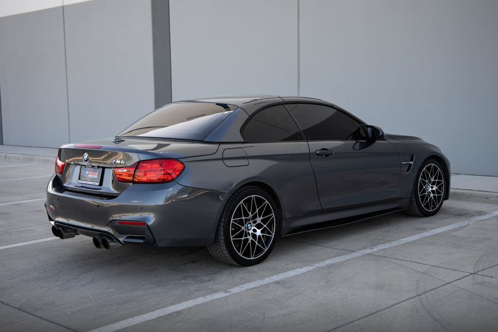 Used 2016 BMW M4 Convertible RWD image 18