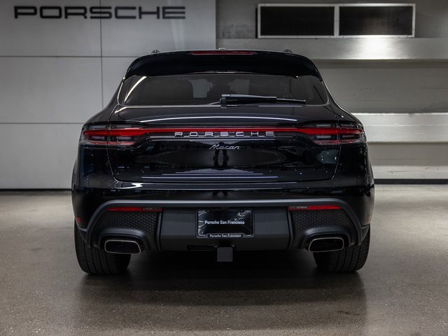 New 2026 Porsche Macan image 18