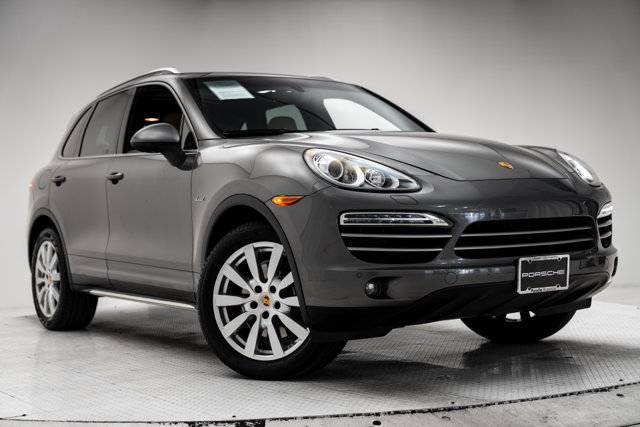 Used 2014 Porsche Cayenne Diesel Platinum Edition AWD/4WD image 57