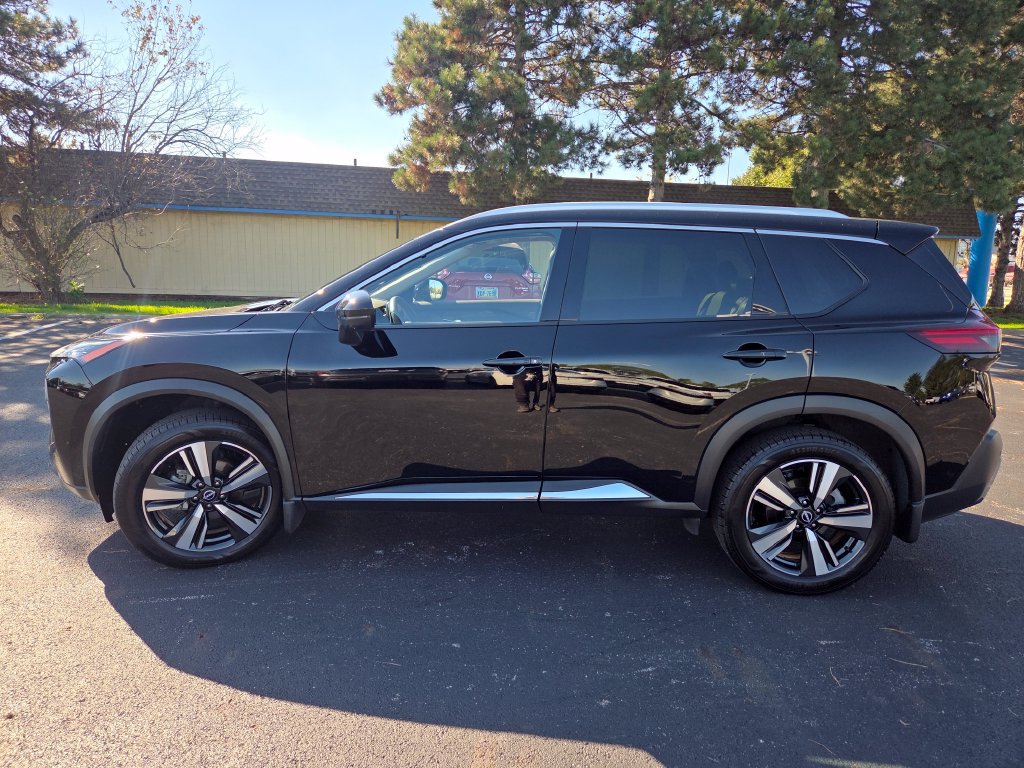 Certified 2023 Nissan Rogue SL AWD/4WD image 24
