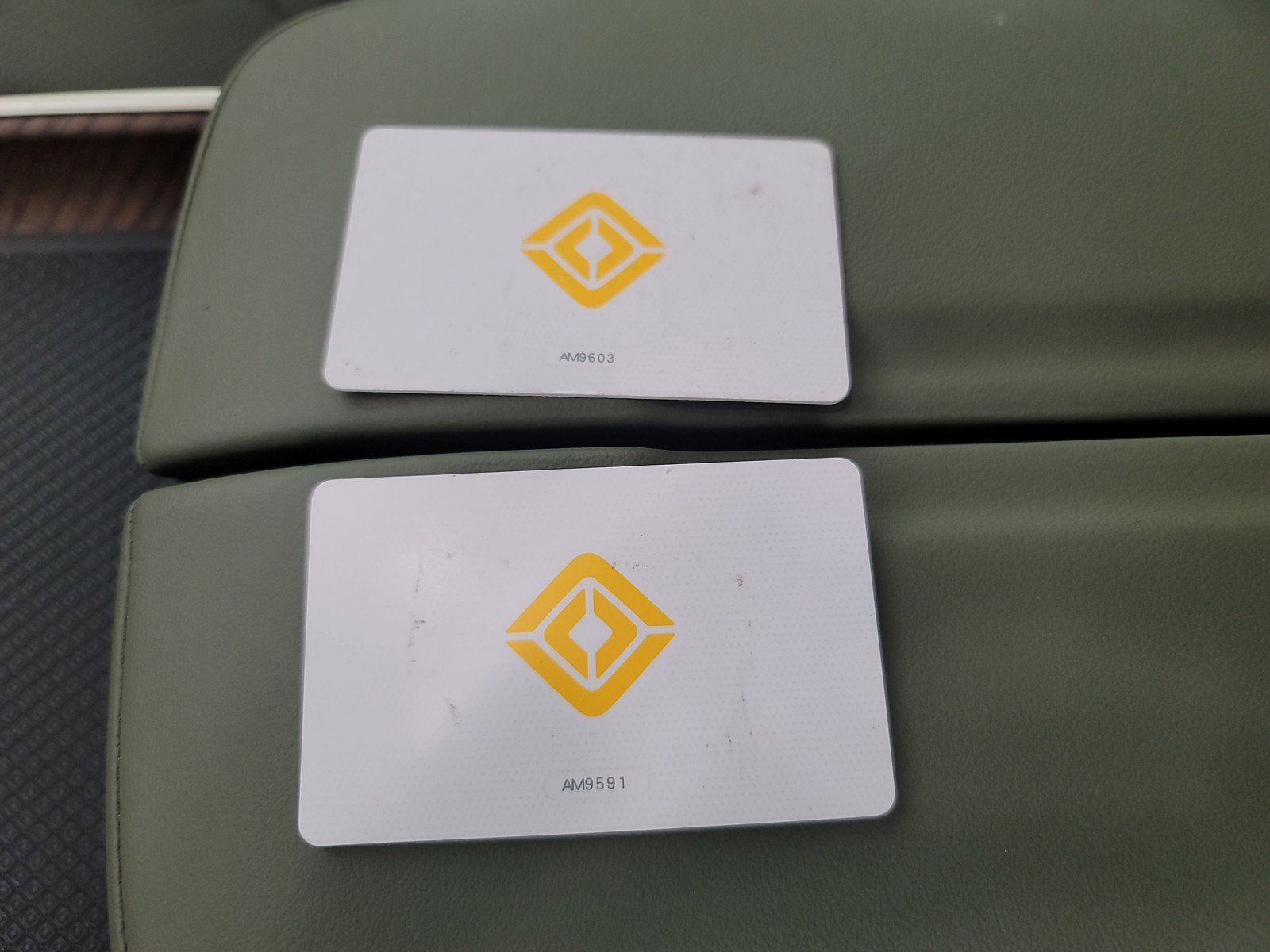 Used 2023 Rivian R1S Adventure AWD/4WD image 31