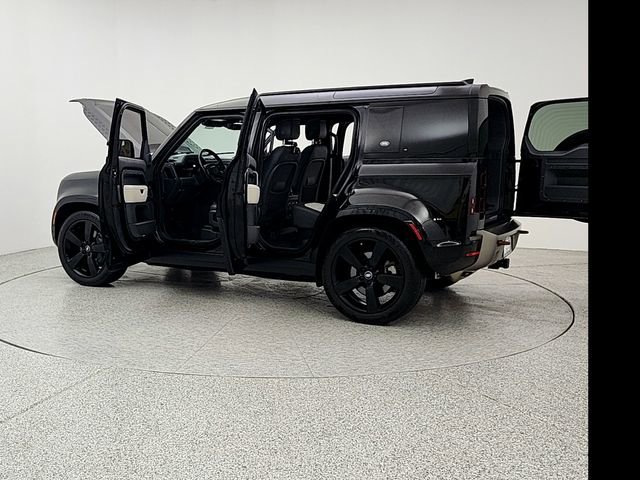 Certified 2023 Land Rover Defender 110 X-Dynamic SE image 12