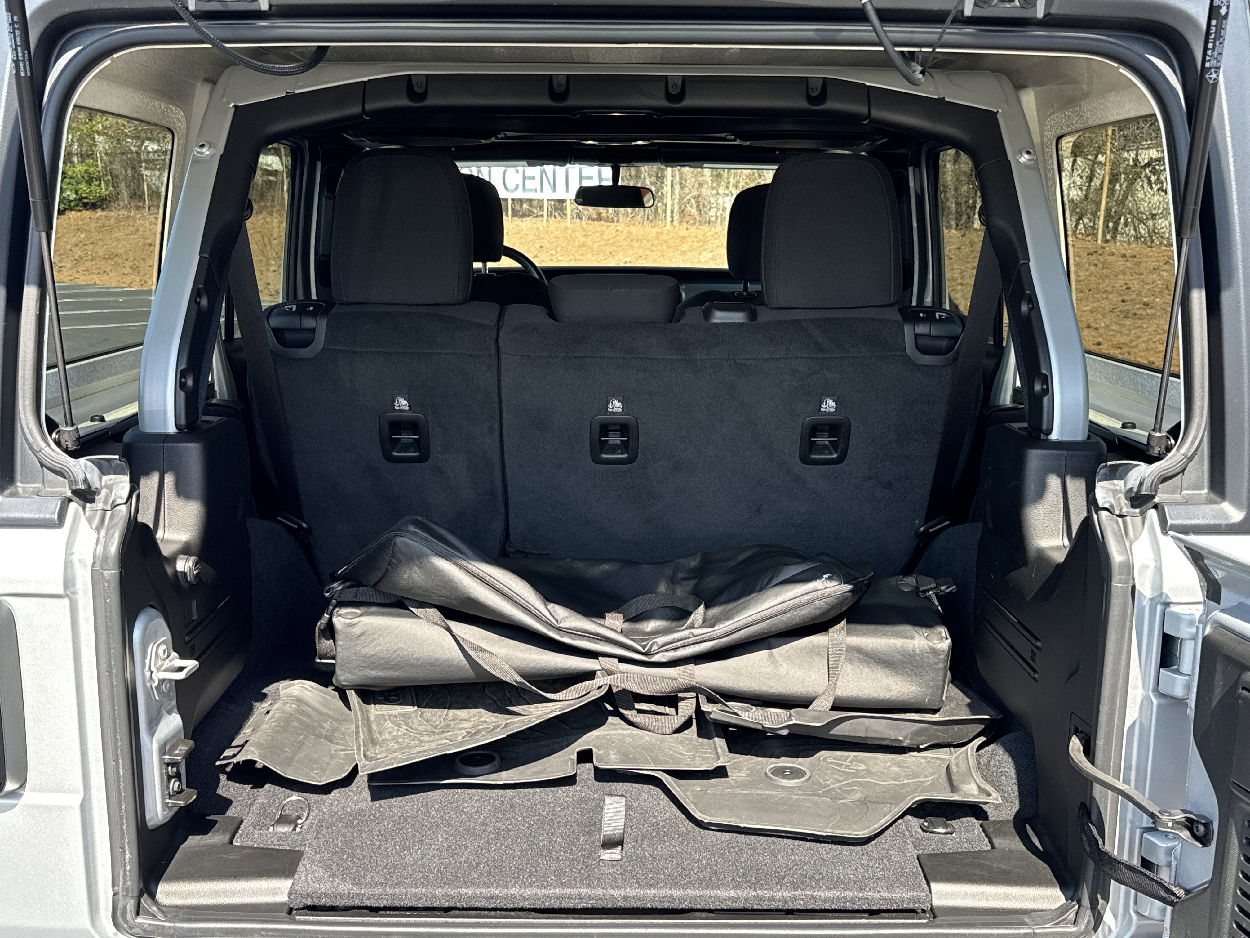 Used 2022 Jeep Wrangler Unlimited Sport AWD/4WD image 22