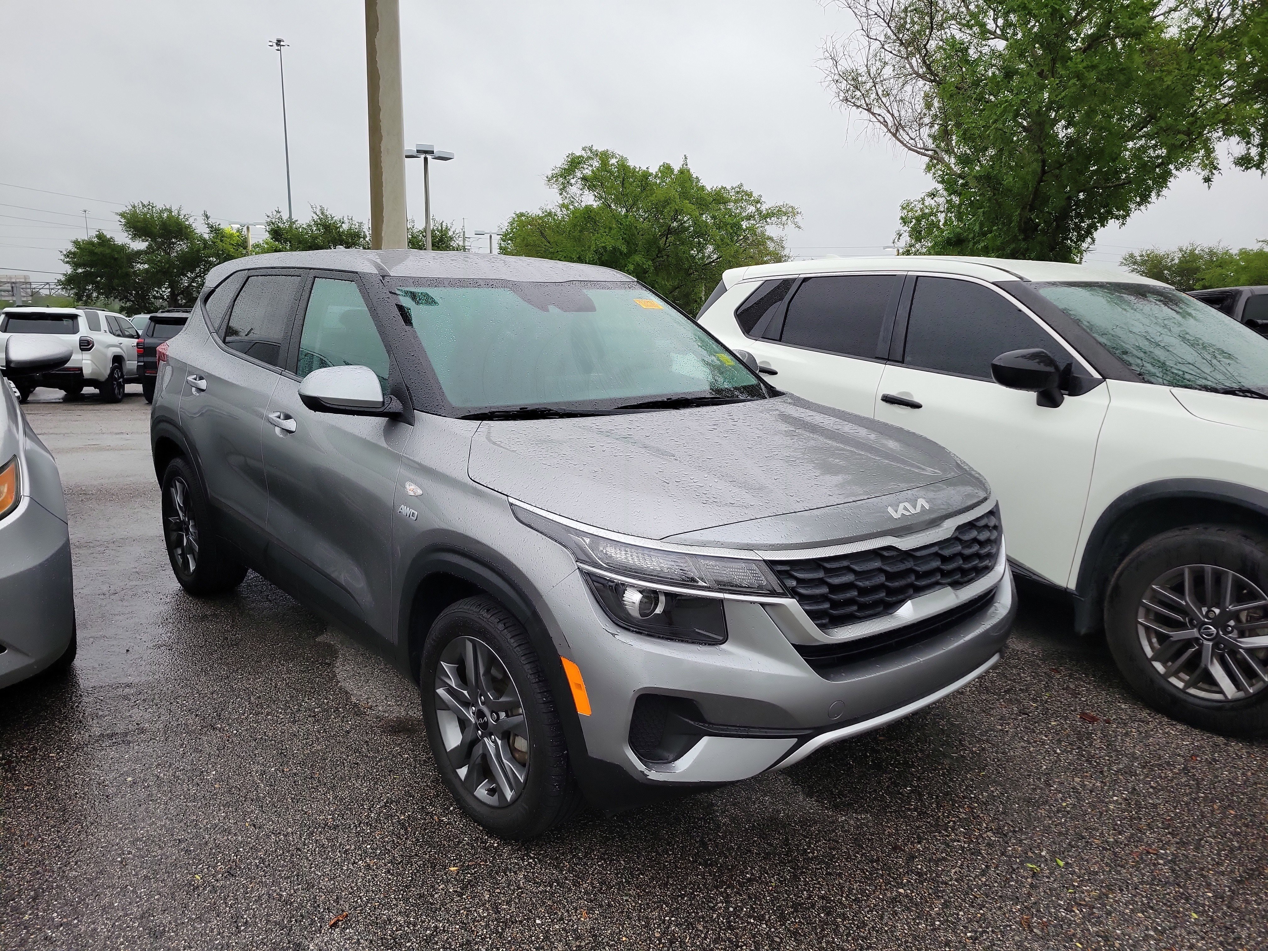 Used 2023 Kia Seltos LX image 29