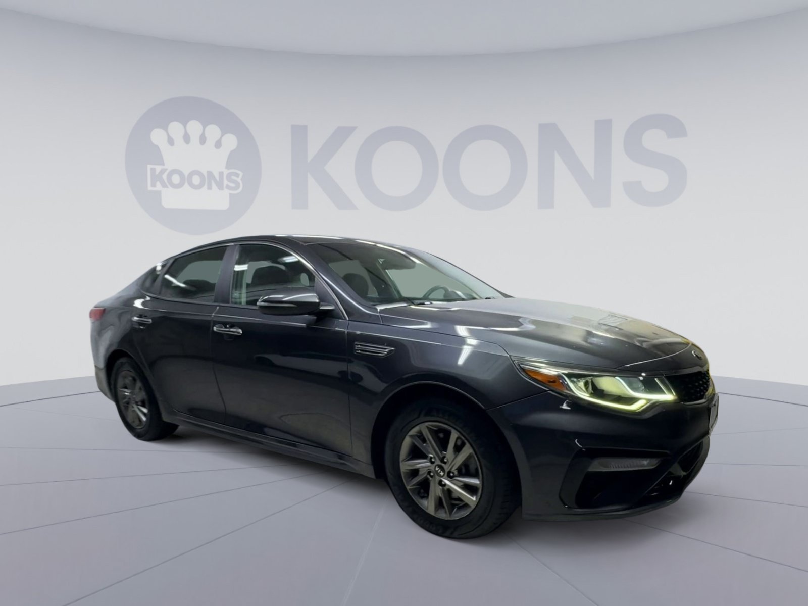 Used 2019 Kia Optima LX FWD image 2