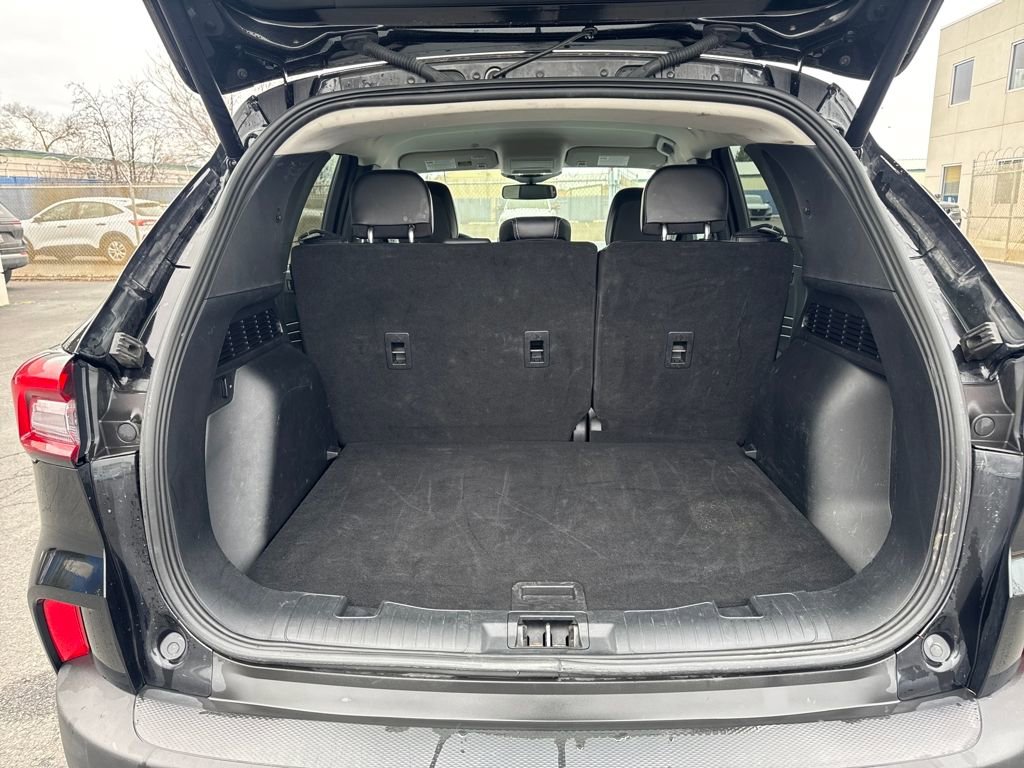 Used 2024 Ford Escape Platinum image 17