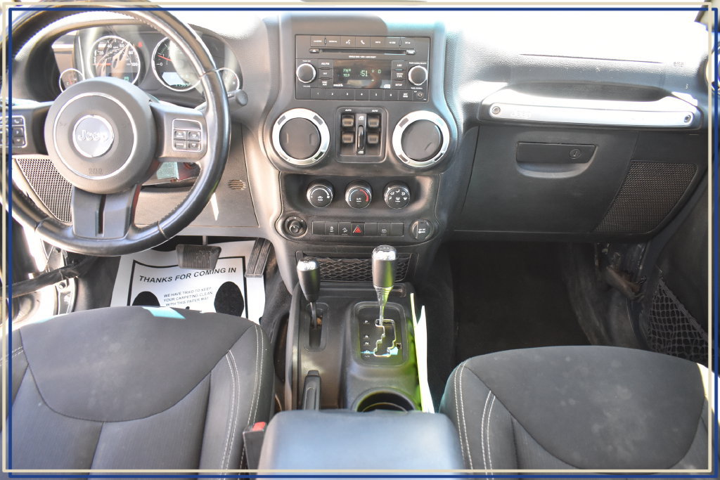 Used 2018 Jeep Wrangler Unlimited Sahara w/ Connectivity Group AWD/4WD image 20