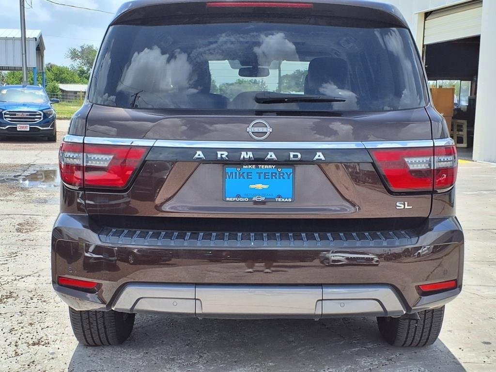 Used 2022 Nissan Armada SL w/ Captain's Chairs Package image 5
