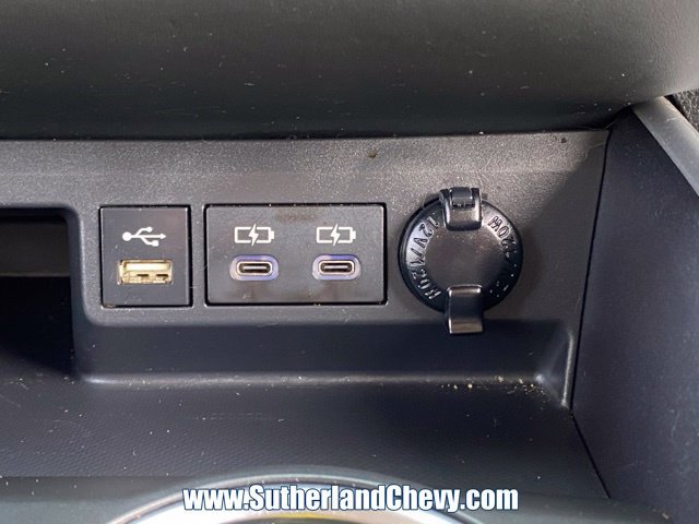 Used 2022 Toyota Highlander XLE AWD/4WD image 32