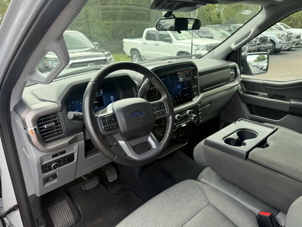 Used 2025 Ford F150 XLT w/ Equipment Group 301A Standard AWD/4WD image 3