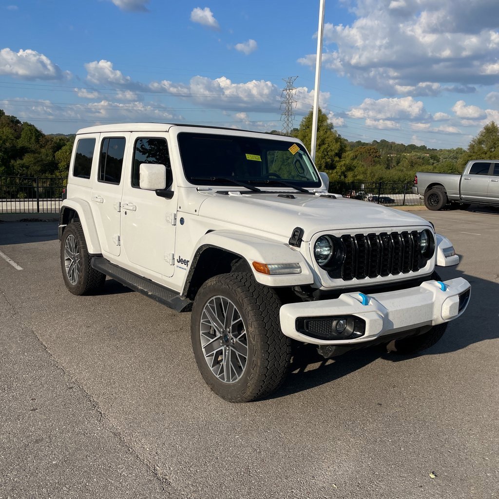 Used 2024 Jeep Wrangler High Altitude