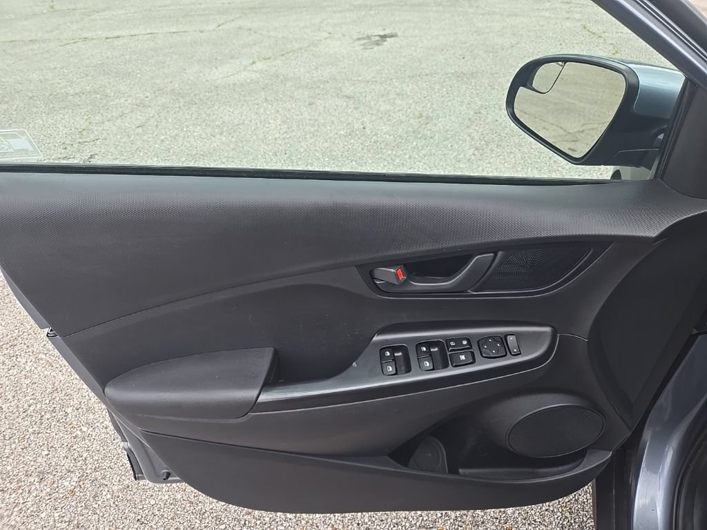 Used 2020 Hyundai Kona SE FWD image 15