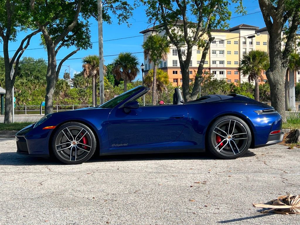 Used 2025 Porsche 911 Carrera GTS image 10