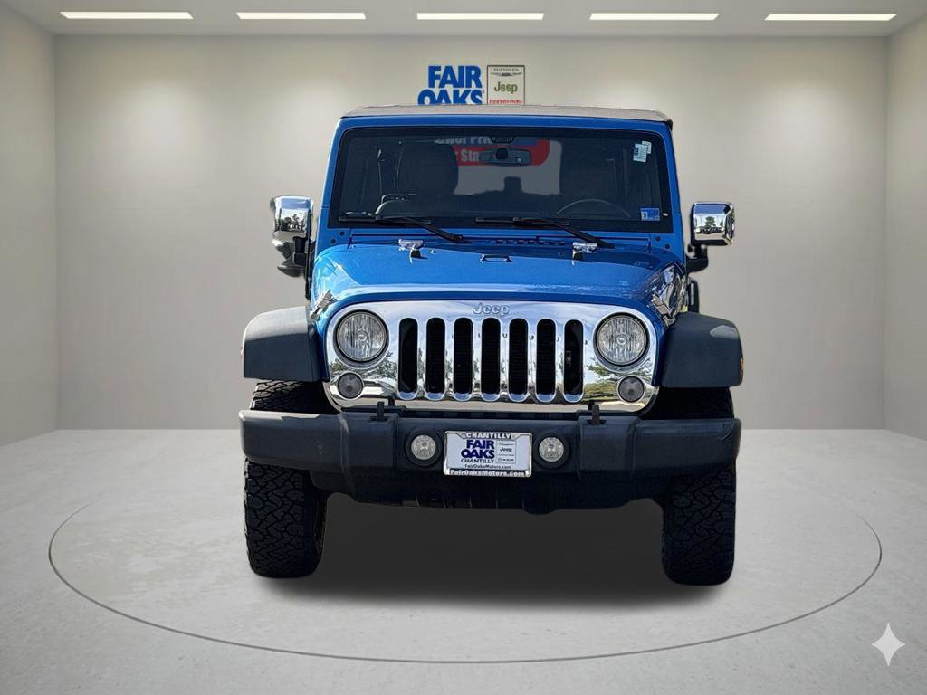 Used 2015 Jeep Wrangler Unlimited Rubicon w/ Connectivity Group AWD/4WD image 4