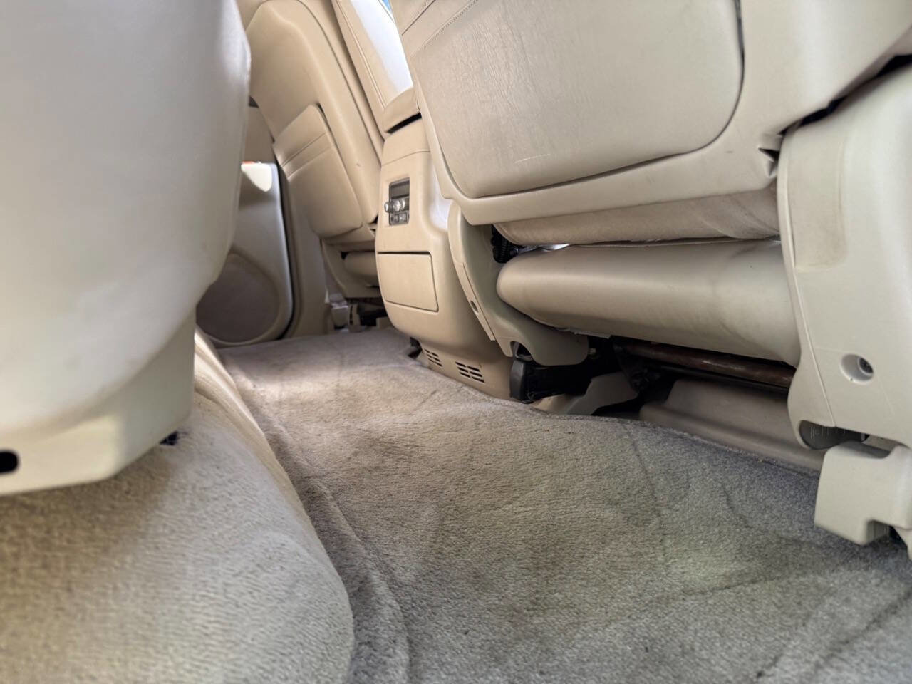 Used 2003 Lexus LX 470 4WD image 53