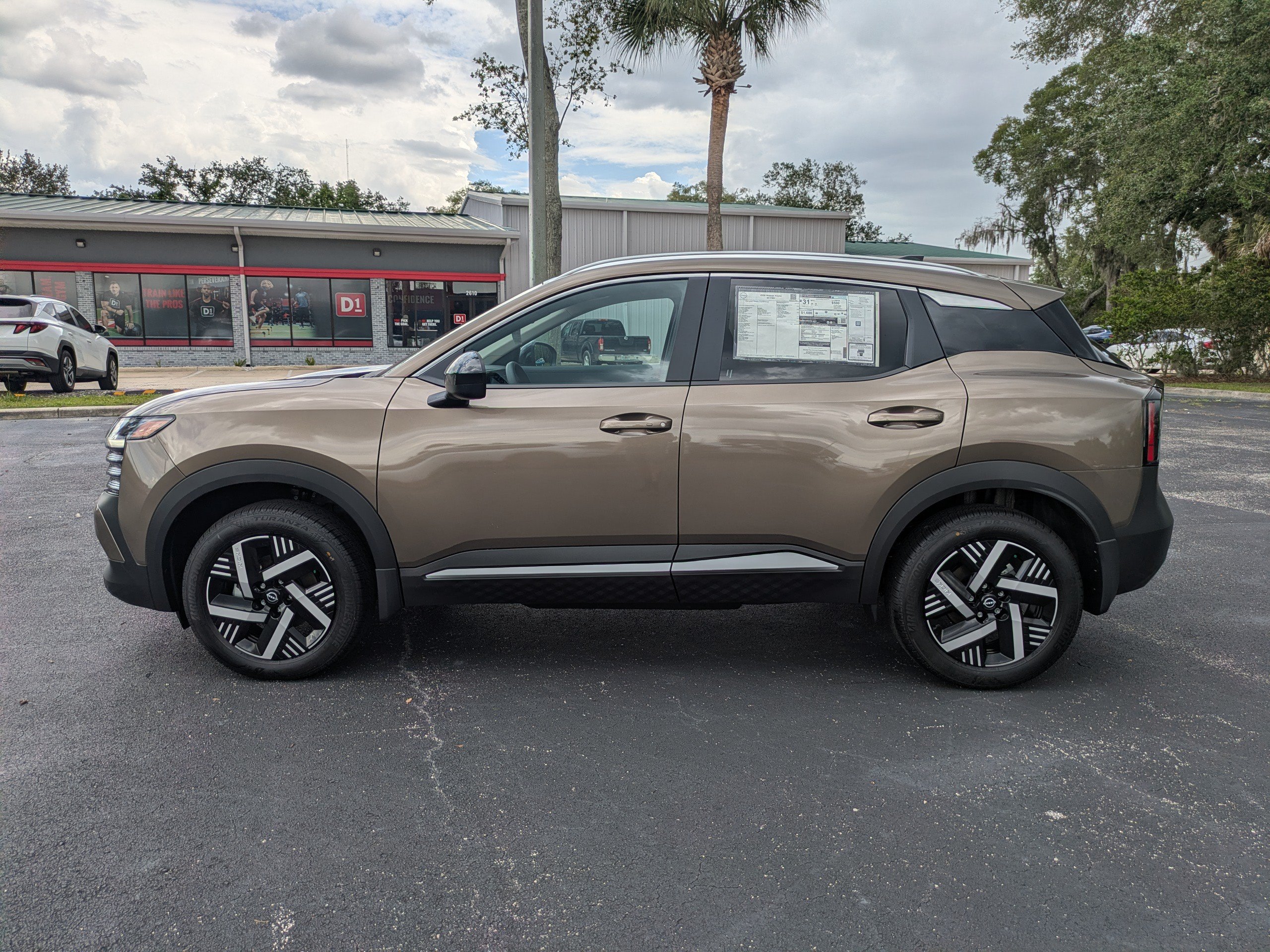 New 2026 Nissan Kicks SV w/ SV Premium Package FWD image 7