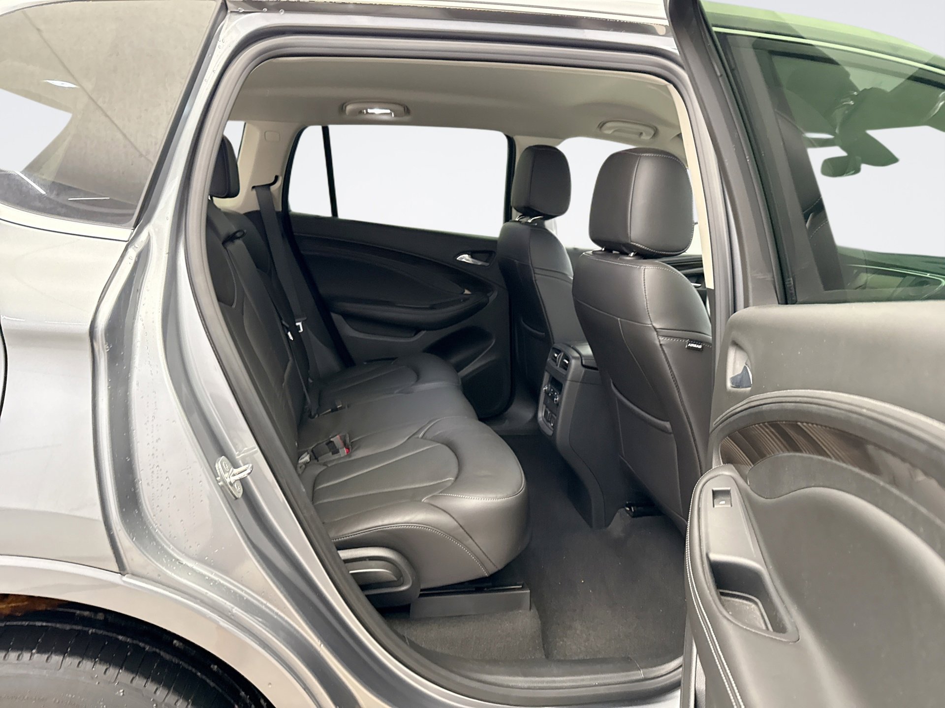 Used 2020 Buick Envision Essence image 17