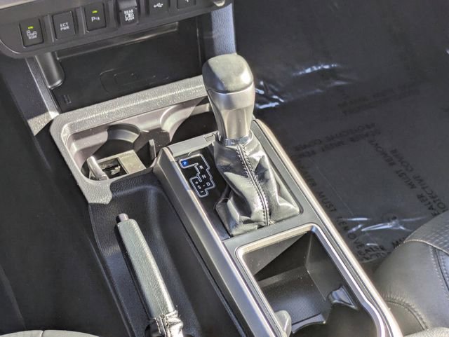 Used 2022 Toyota Tacoma Limited image 13