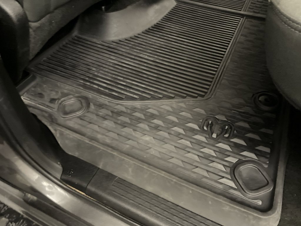 Used 2022 RAM 1500 Big Horn image 28