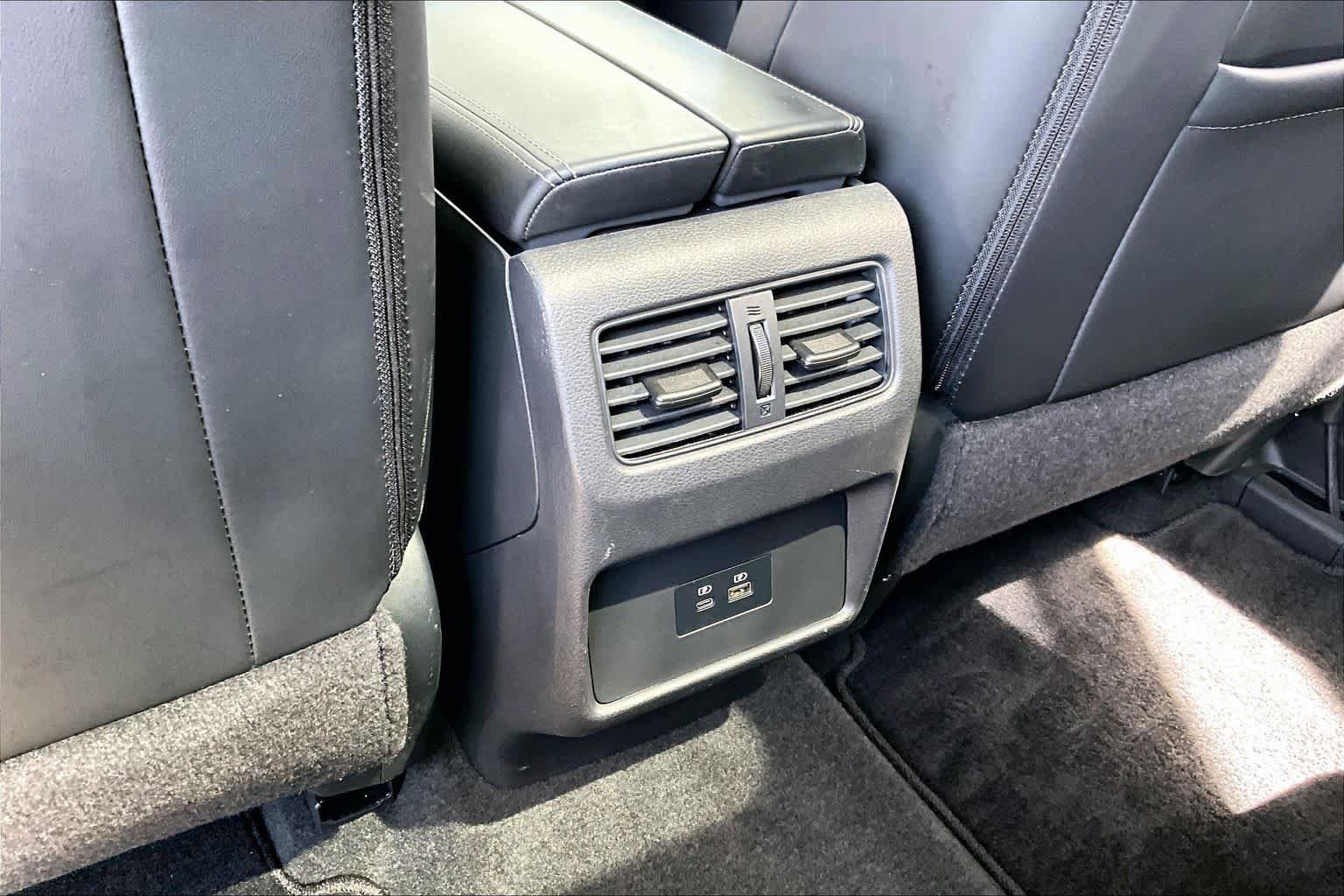 Used 2023 Nissan Rogue SV w/ SV Premium B Package FWD image 34