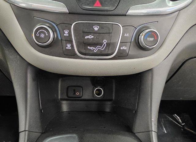 Used 2018 Chevrolet Equinox LS FWD image 24