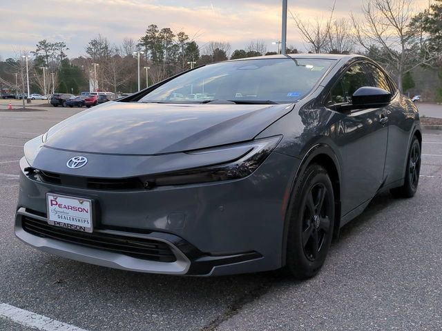 Used 2023 Toyota Prius XLE image 8