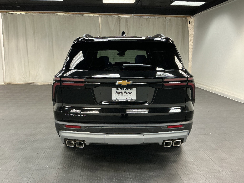 New 2026 Chevrolet Traverse LT w/ LPO, Floor Liner Package FWD image 4