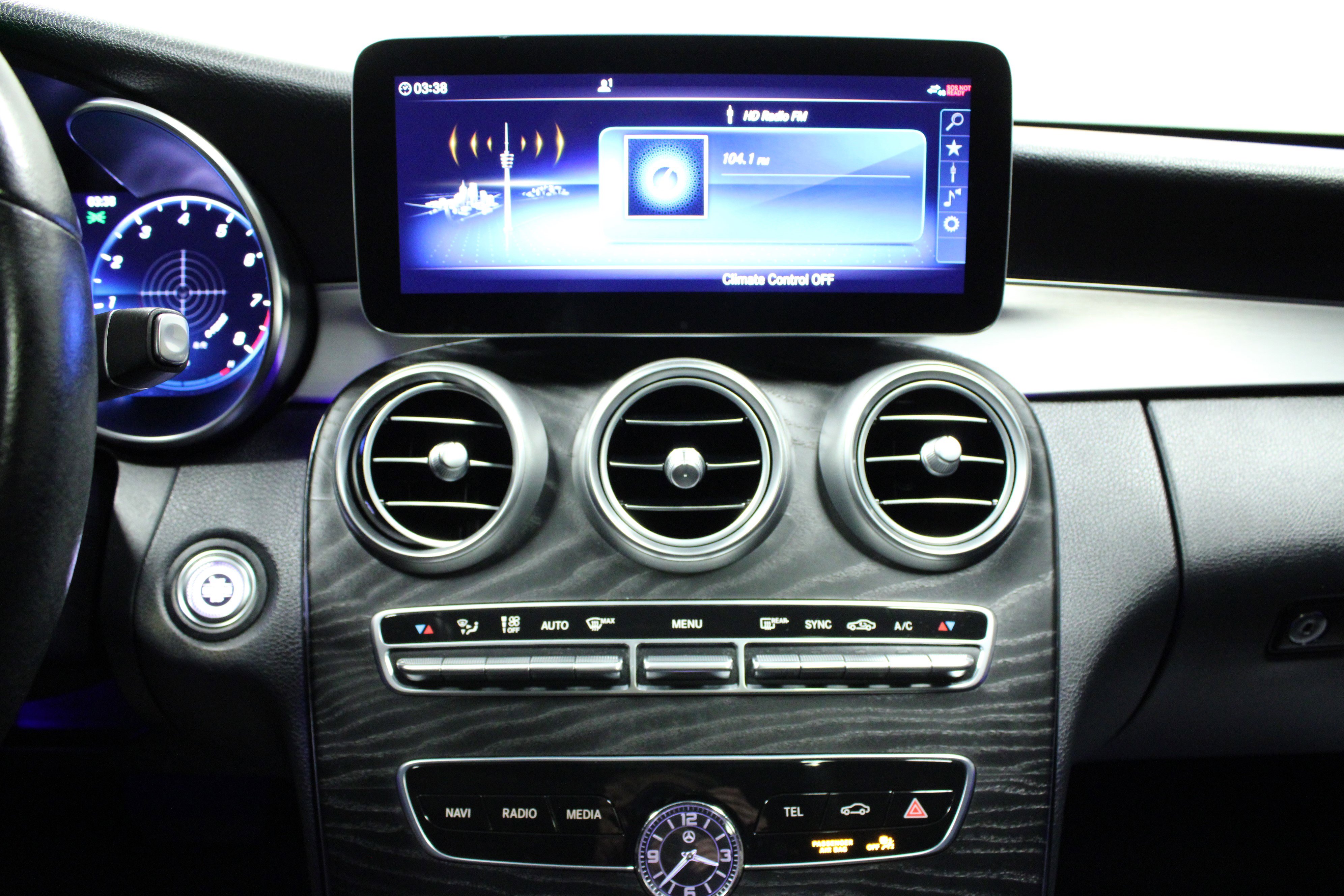Used 2021 Mercedes-Benz C 300 Sedan w/ Premium Package image 21