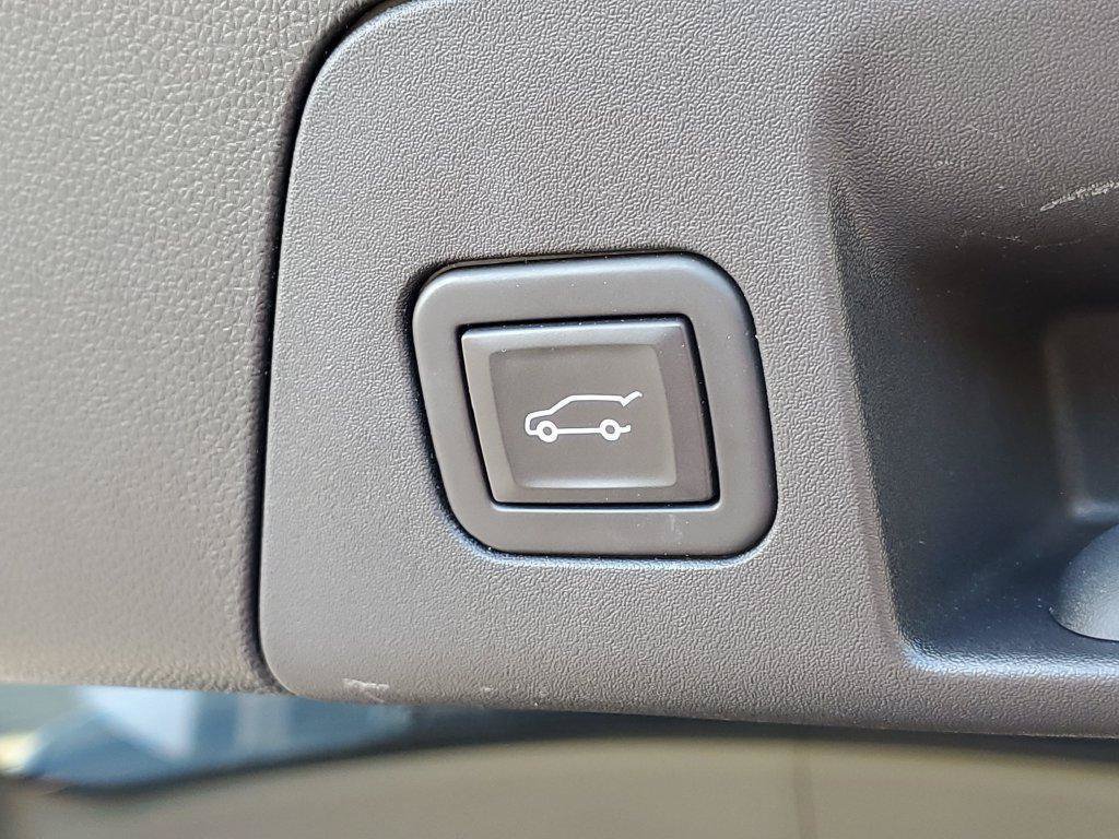 Used 2023 Buick Envision Preferred AWD/4WD image 31