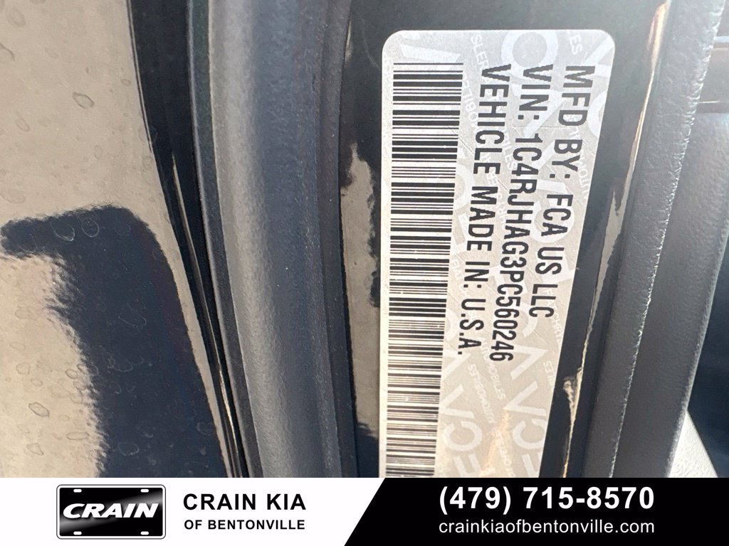 Used 2023 Jeep Grand Cherokee Altitude AWD/4WD image 18