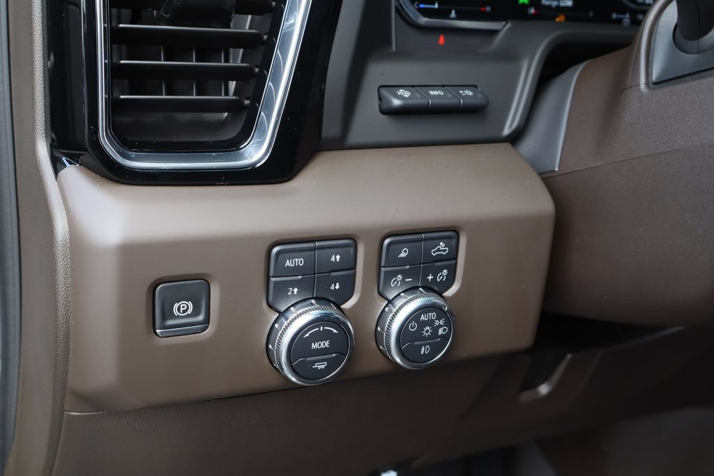 Certified 2025 GMC Sierra 2500 Denali w/ Denali Reserve Package AWD/4WD image 13