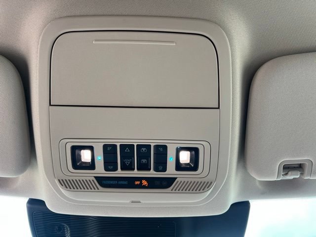 Used 2023 Ford Explorer Limited w/ Equipment Group 301A AWD/4WD image 35