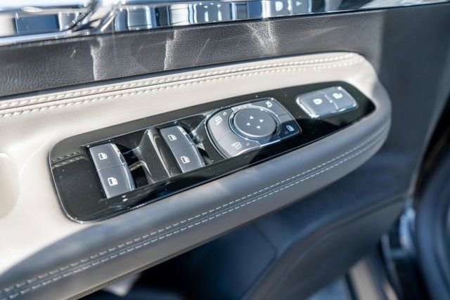 Used 2025 Lincoln Corsair Reserve w/ Jet Appearance Package image 21