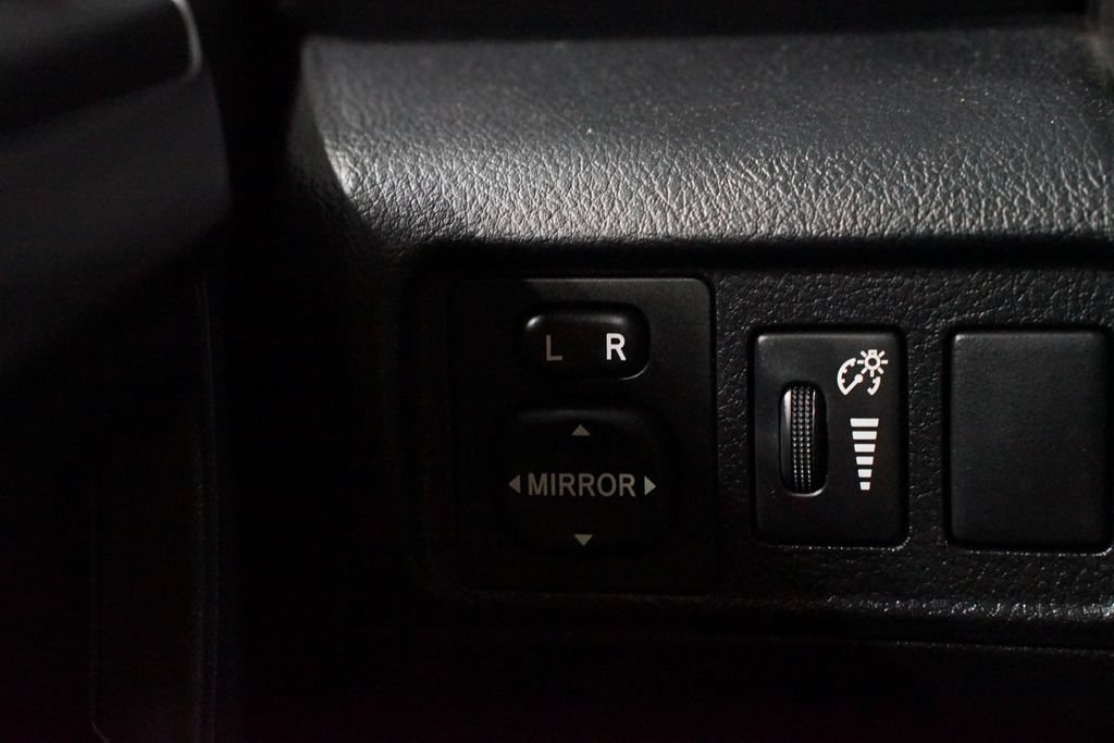 Certified 2017 Toyota 4Runner SR5 AWD/4WD image 24