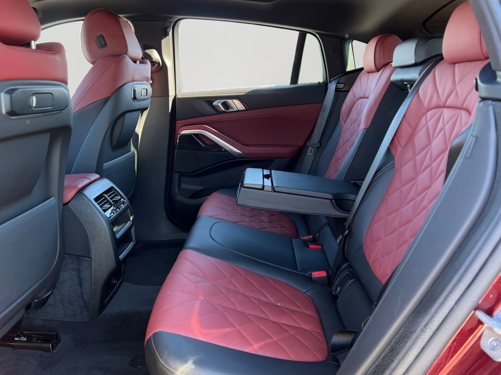 Used 2025 BMW X6 xDrive40i image 13