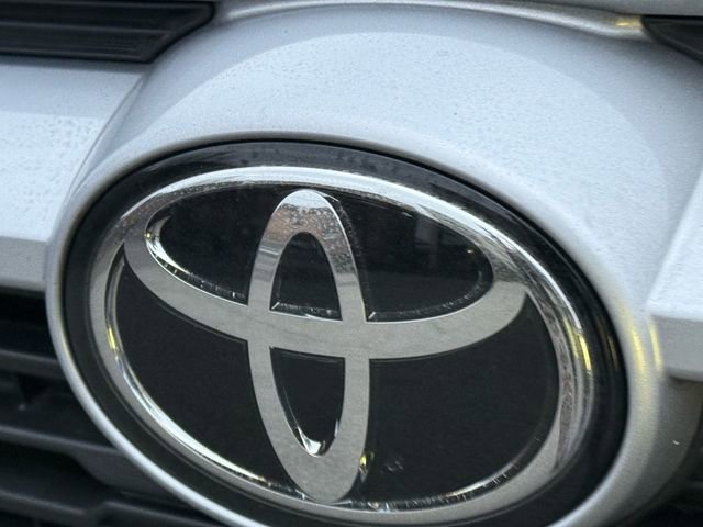 Used 2025 Toyota RAV4 LE image 9