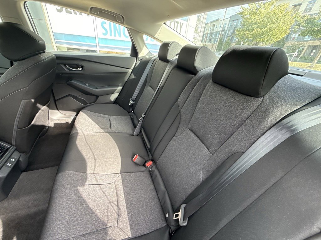 Used 2025 Honda Accord SE image 30