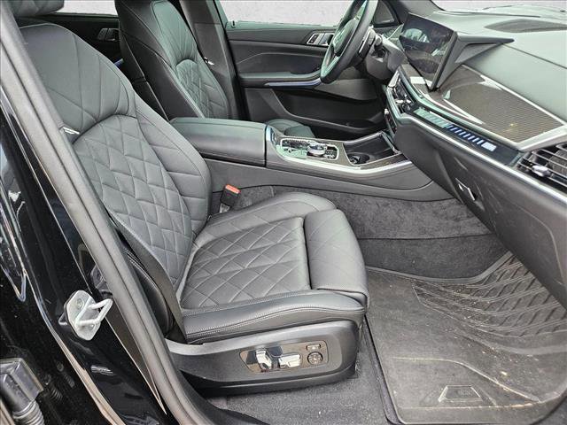 Used 2021 BMW X5 xDrive40i w/ Premium Package image 17