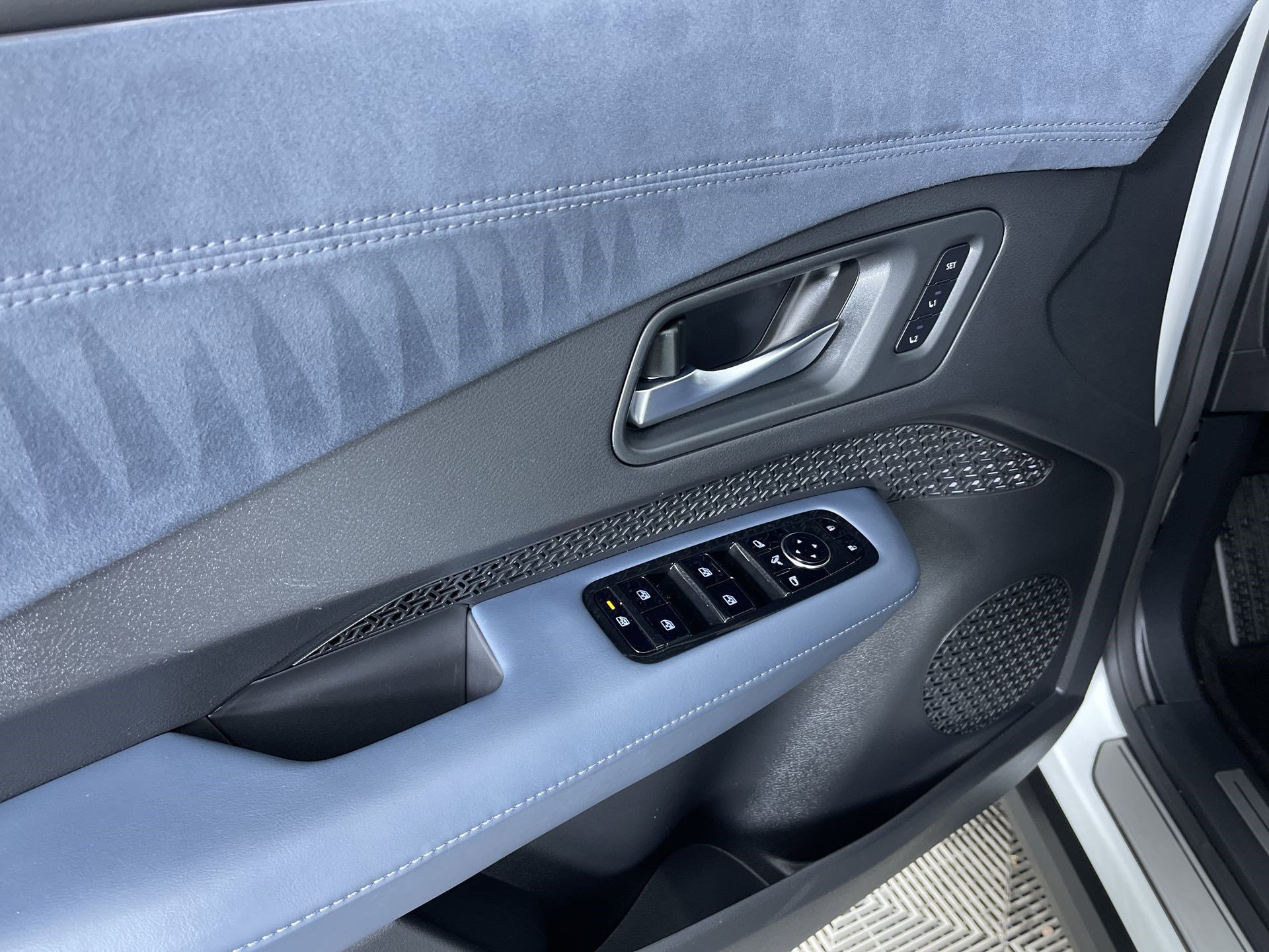 Certified 2023 Nissan Ariya image 14